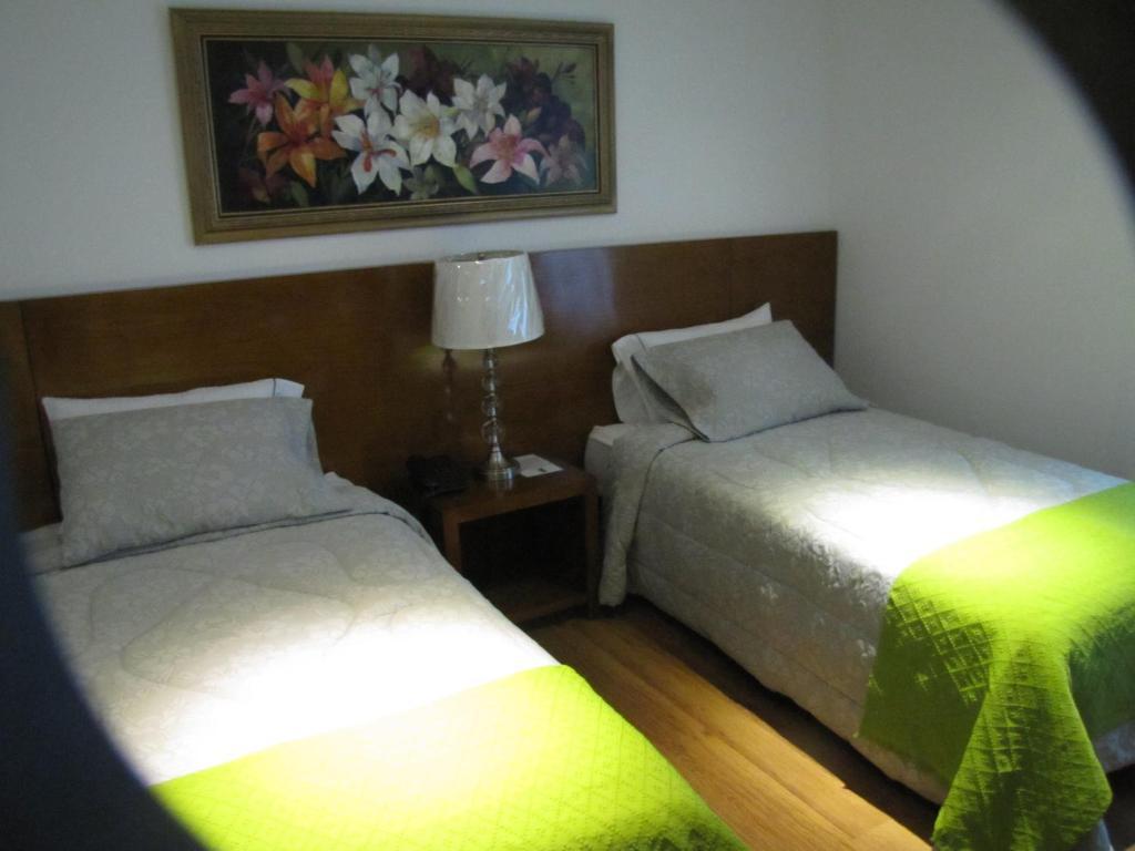 Hotel Casa Mahanaim Colferias, Bogotá Exteriör bild